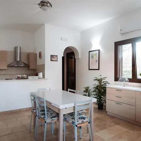 Maila - Accogliente Con Giardino Privato In Salento Holiday home Latiano