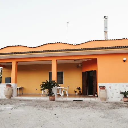 Holiday home Maila - Accogliente Con Giardino Privato In Salento Latiano